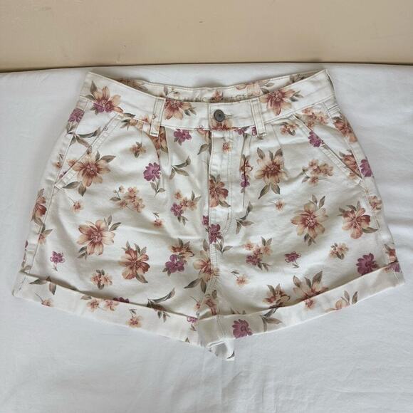 American Eagle Outfitters Pants - American Eagle Women’s High-Waisted Floral Denim Shorts Size 6